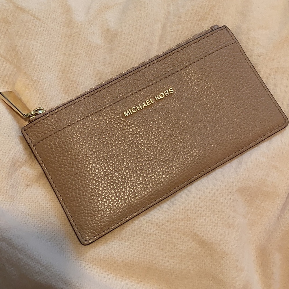 Michael Kors Wallet - Picture 3 of 7